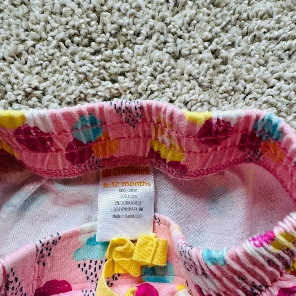 Bundle of 2 Baby Girl Shorts Plaid printed and Ice cream printed – 6-12 Months